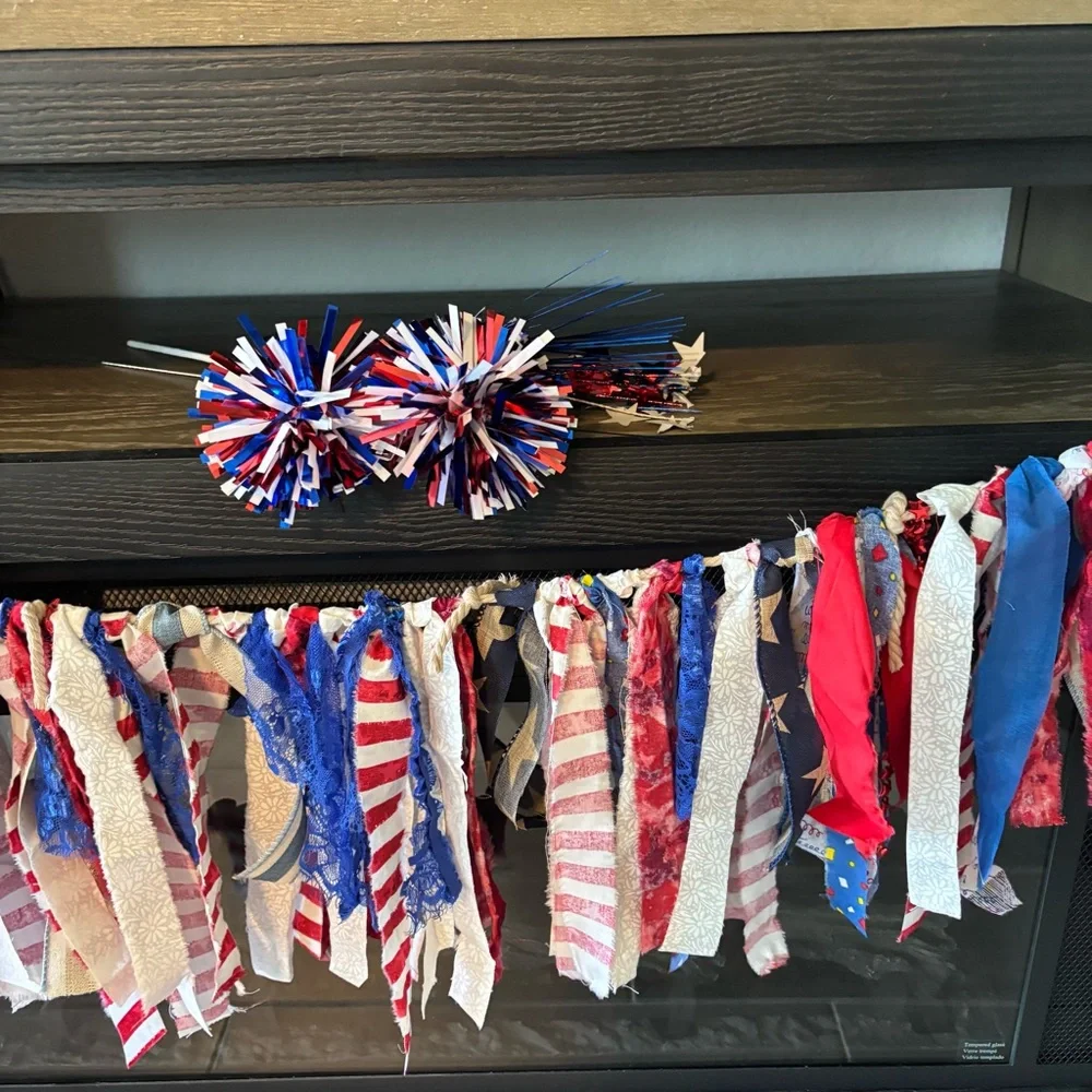 NWT 4th of July or Memorial Day Fabric Garland 🇺🇸